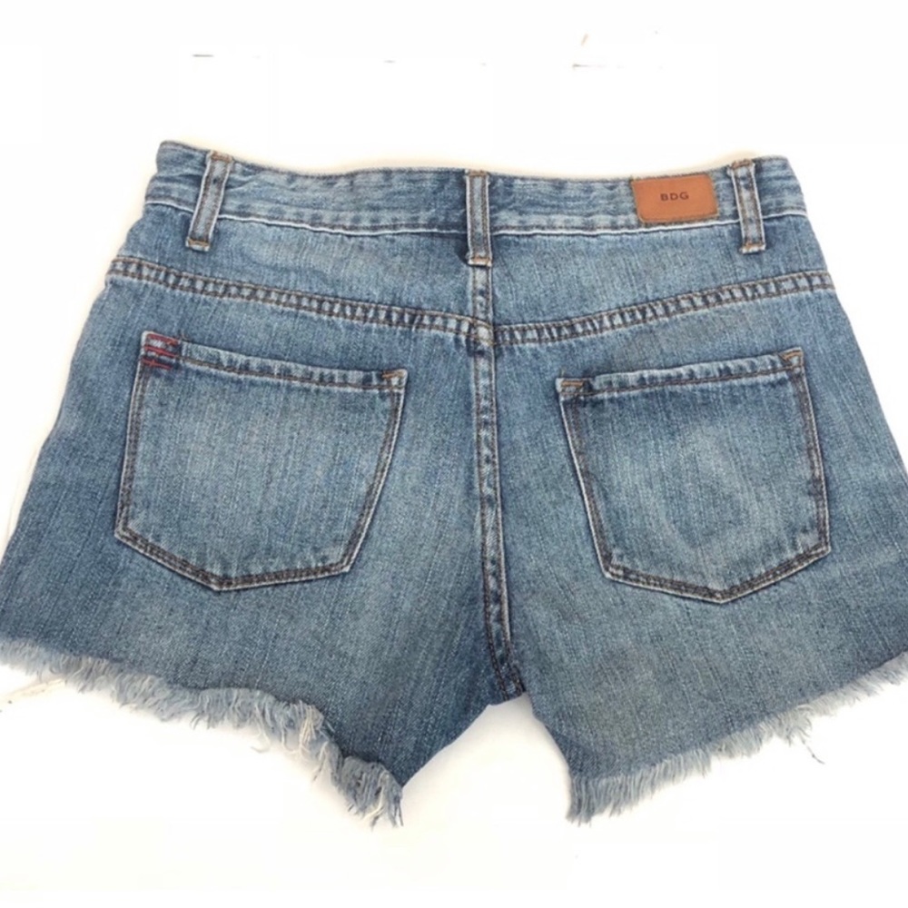 BDG Mid Rise Freja Denim Shorts - Picture 5 of 6